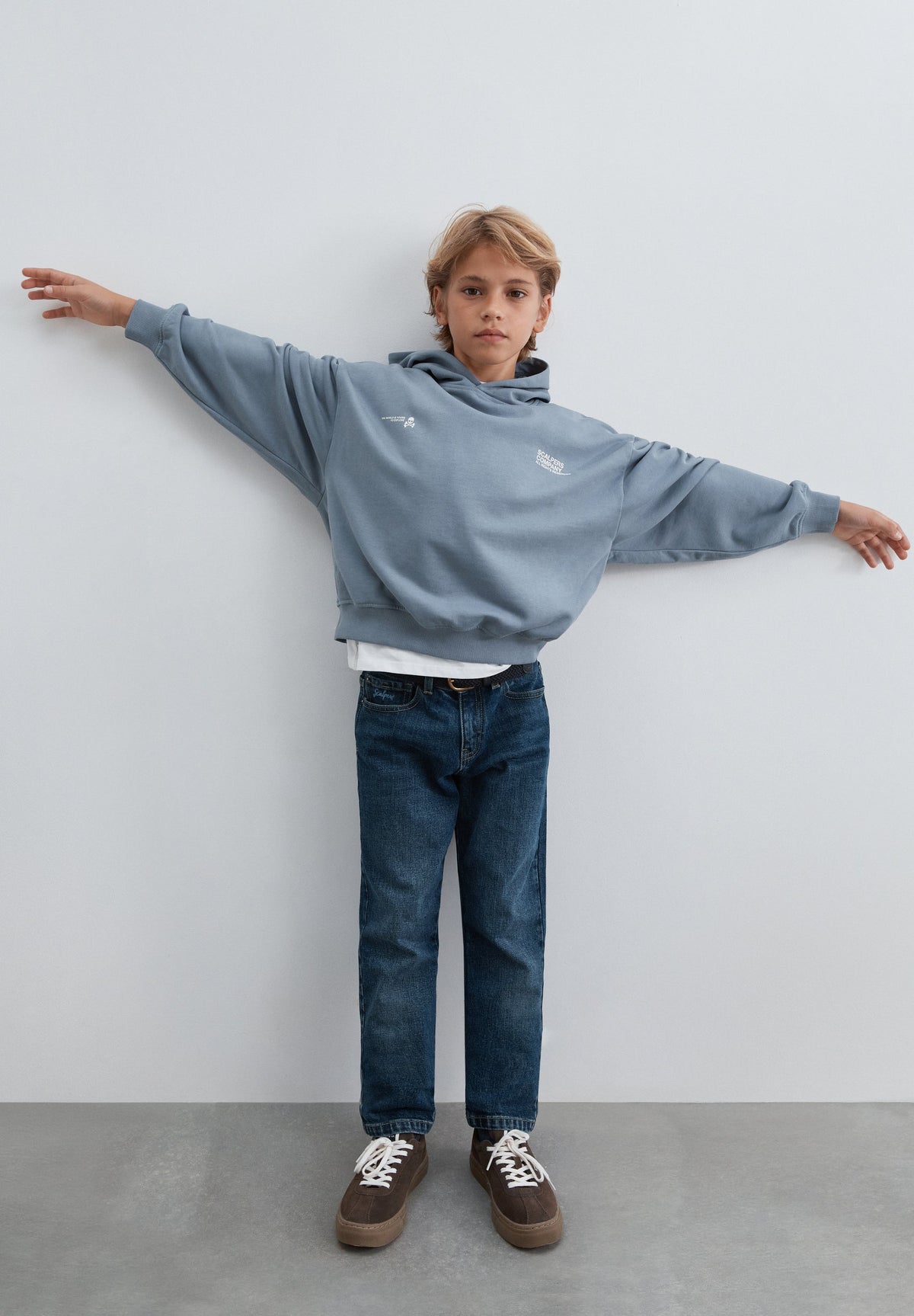 BOXY SWEATSHIRT WITH BACK LOGO