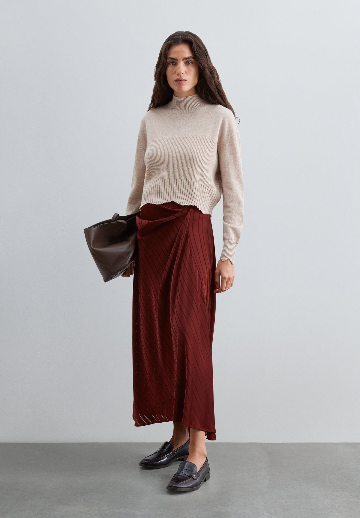 HIGH NECK RIBBED SWEATER