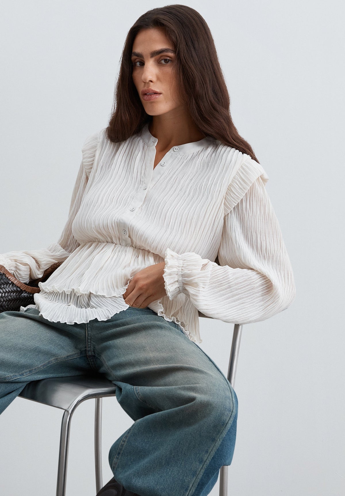 PLEATED RUFFLE BLOUSE