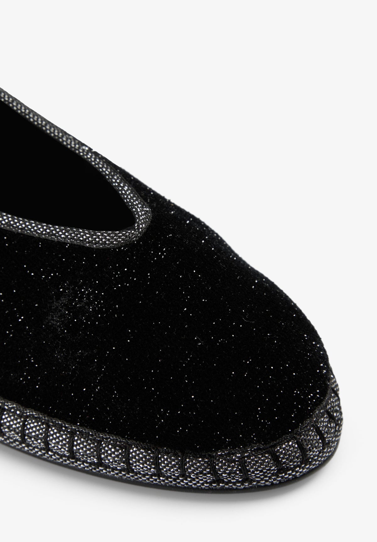 VELVET ANKLE STRAP BALLET FLATS