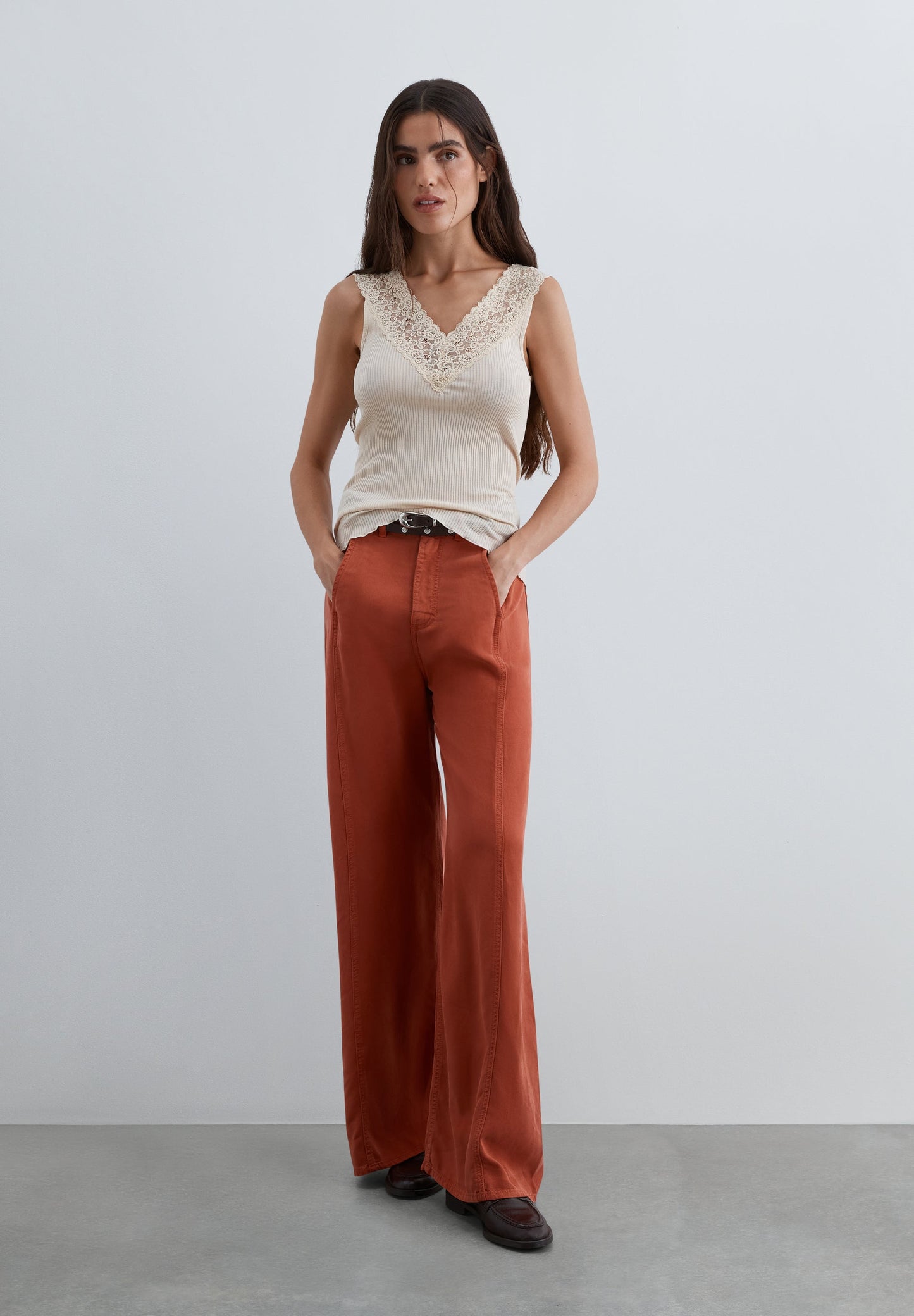SCV LACE TANKE TEE