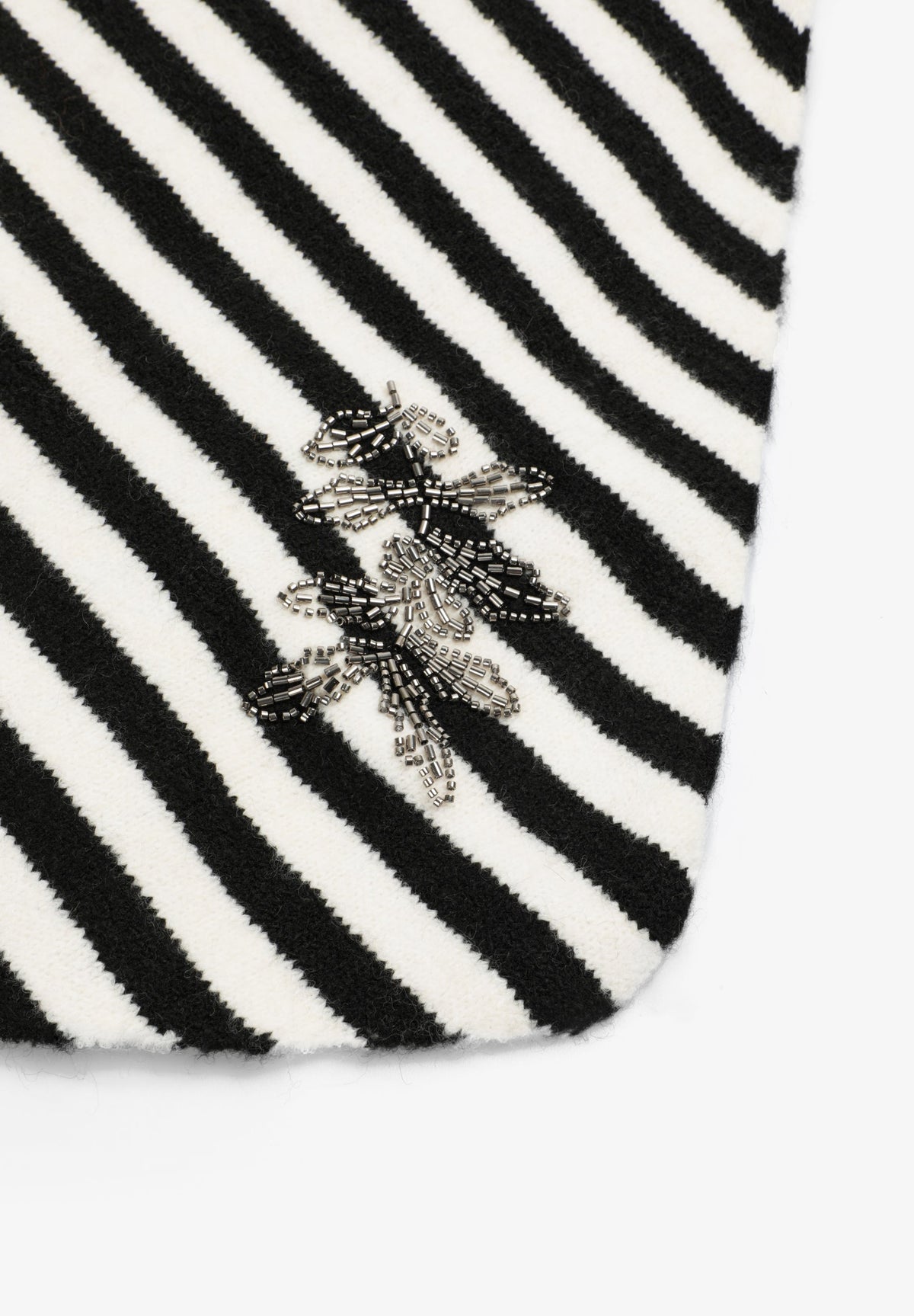 SCSTRIPESTRIANGLEBEADS SCARF