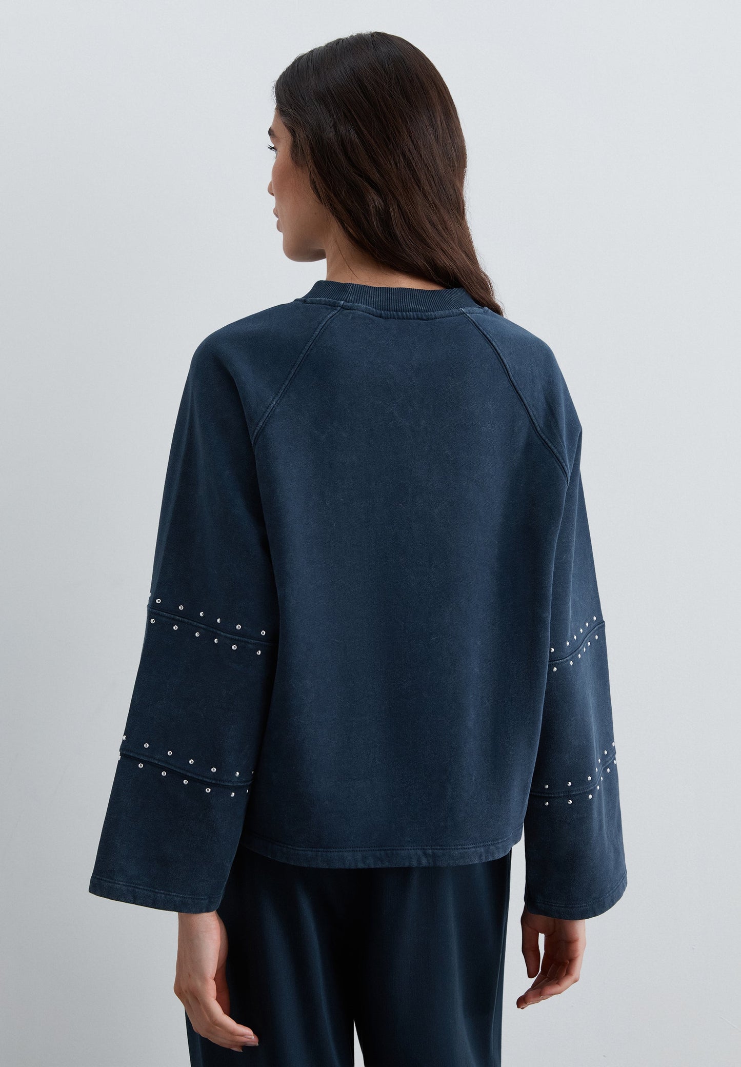 SCMARBLE STUDS CORPORATE SWEATER