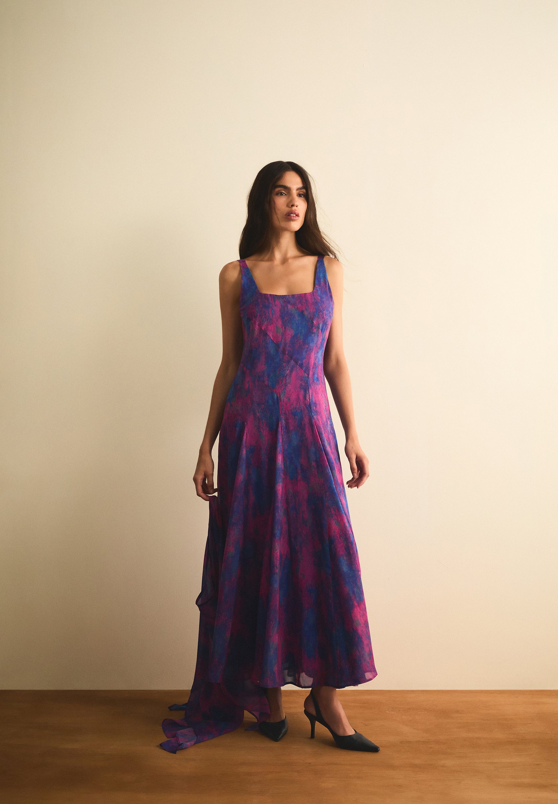 FLOWING PRINTED DRESS