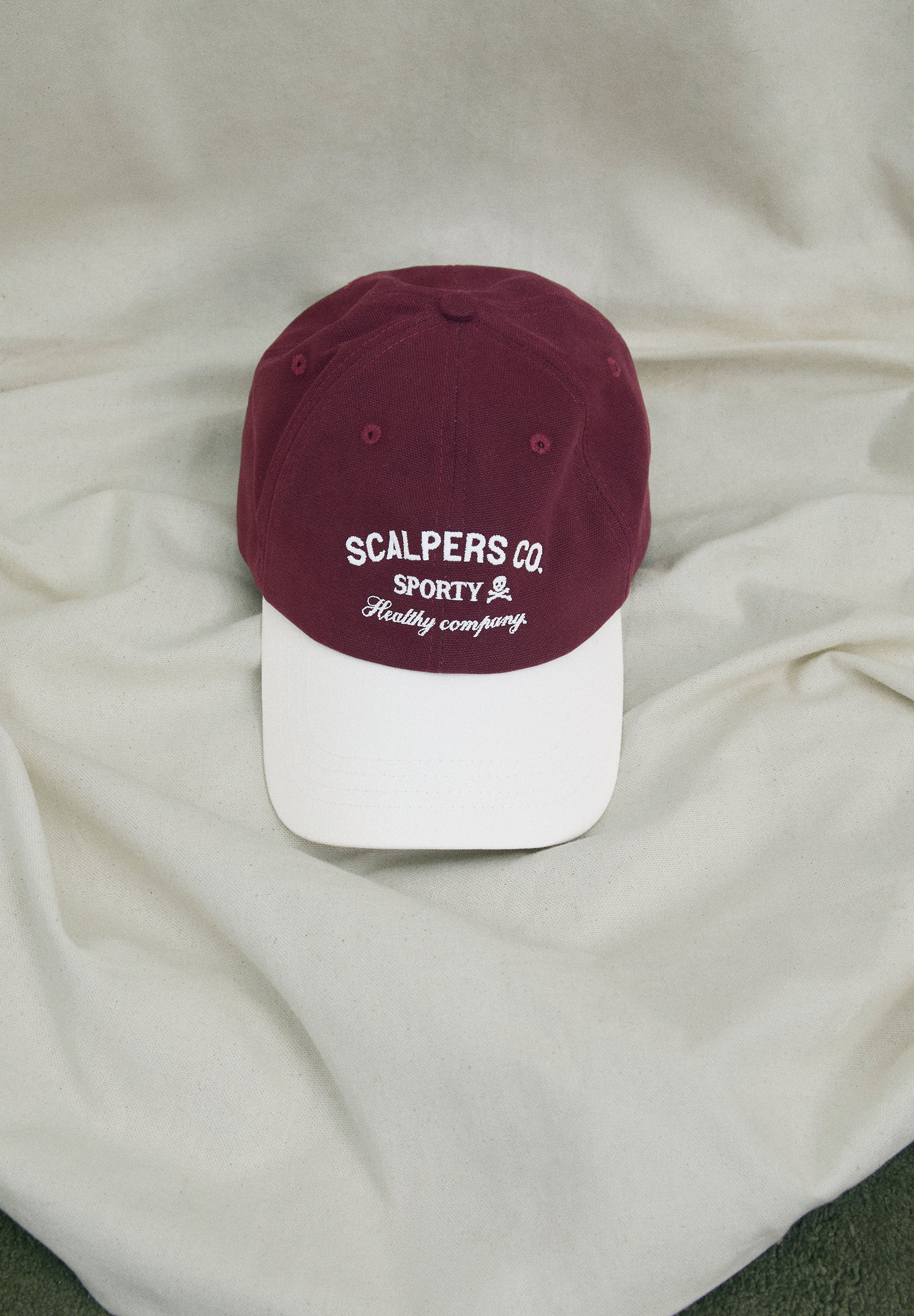 CONTRAST LOGO CAP