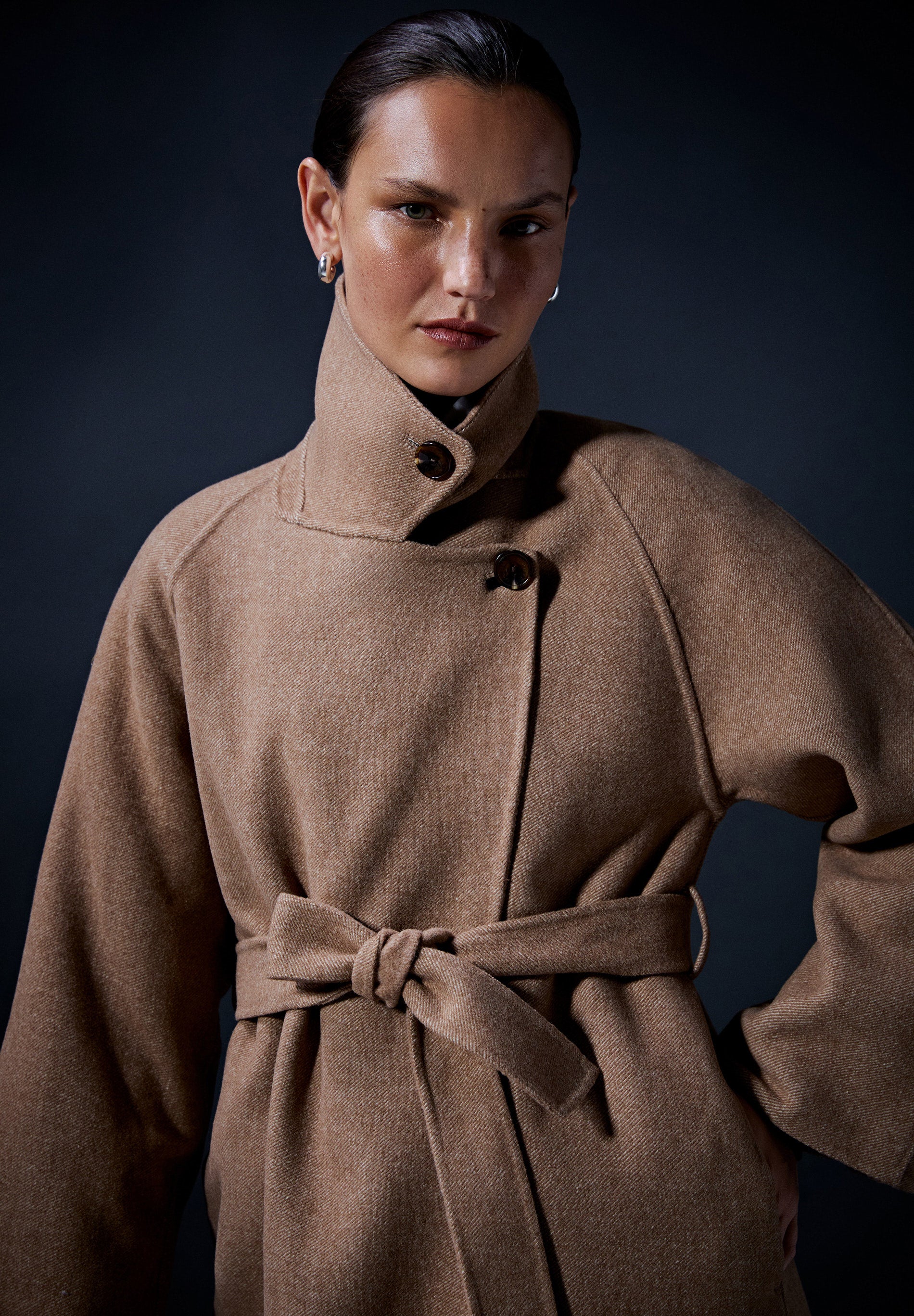 WOOL COAT WITH BELT