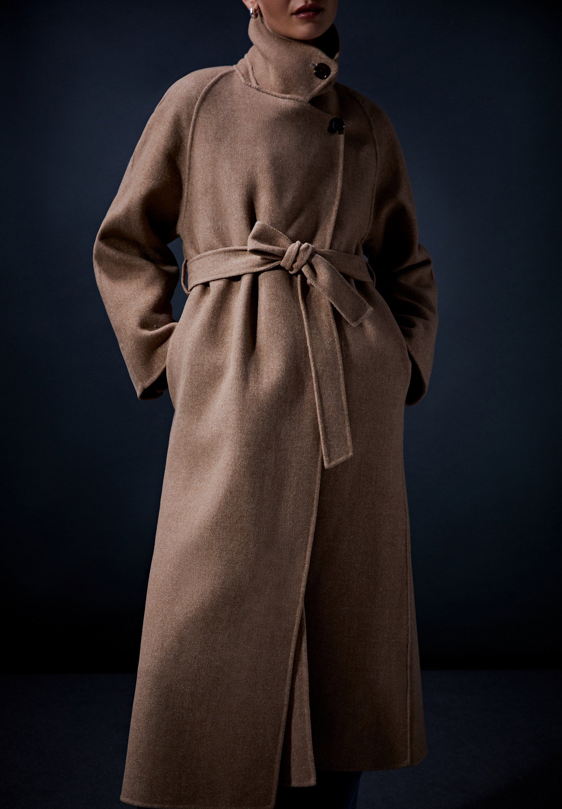 WOOL COAT WITH BELT