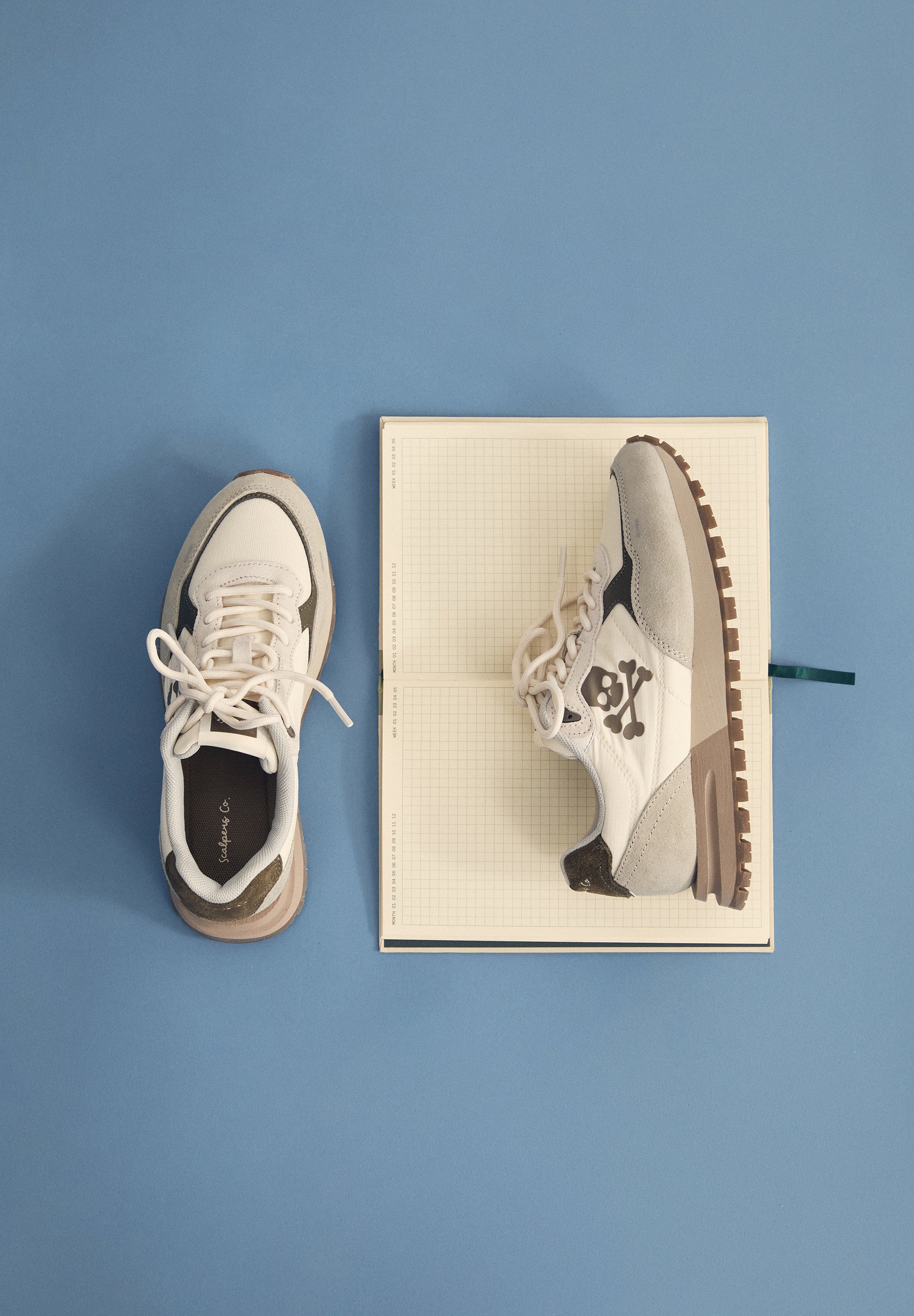 SNEAKERS WITH SIDE SKULL