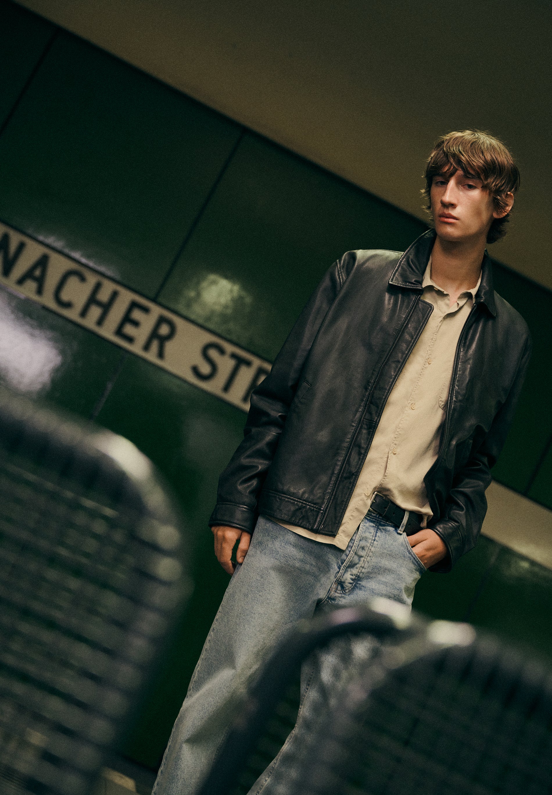 COLLARED LEATHER JACKET