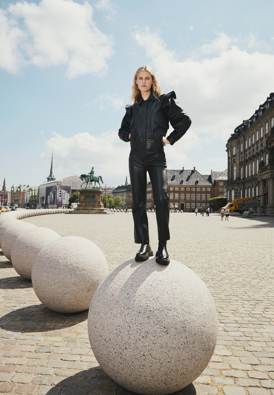 LEATHER JACKET WITH SHOULDER FRILL