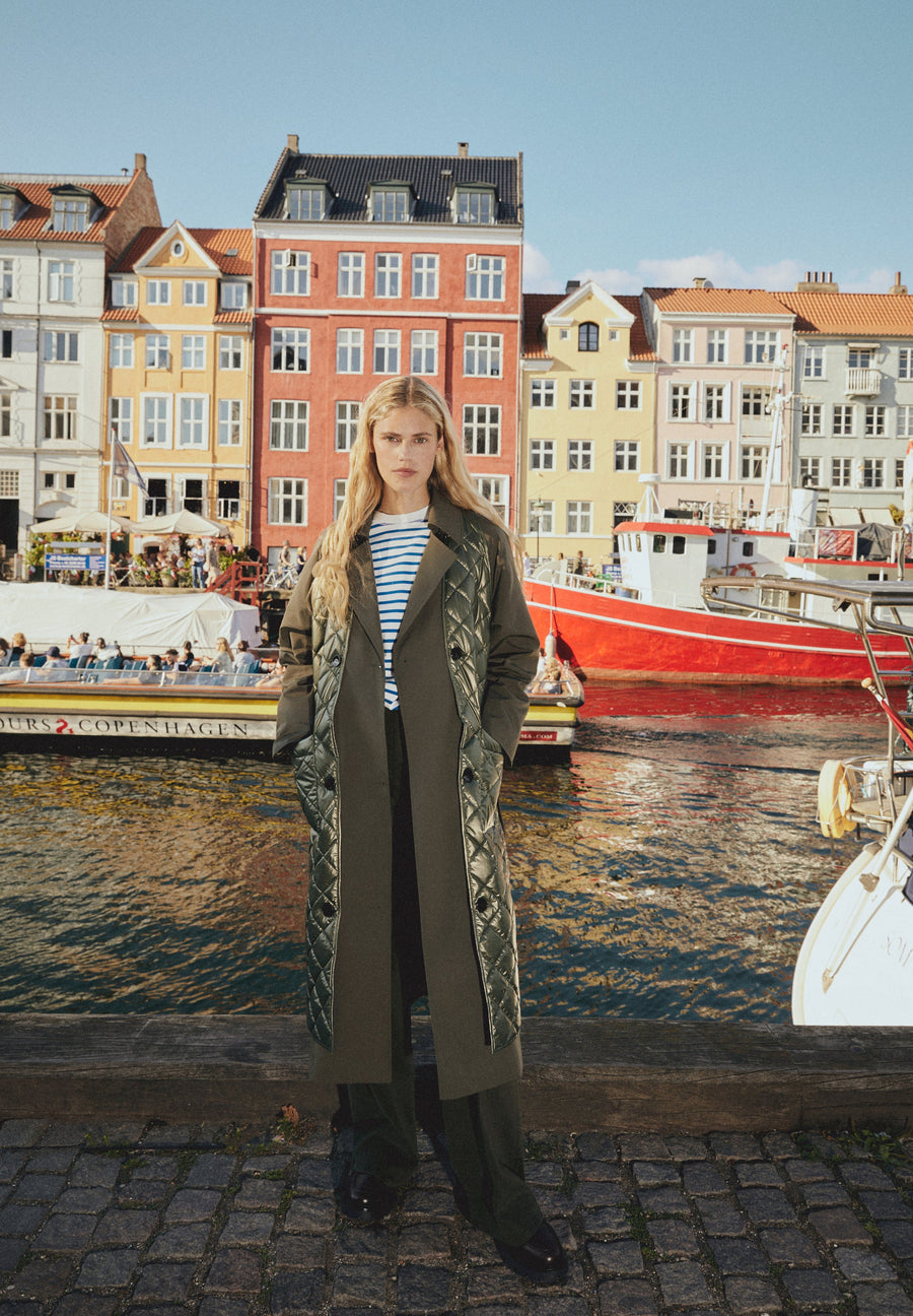 DETACHABLE WAISTCOAT TRENCH COAT