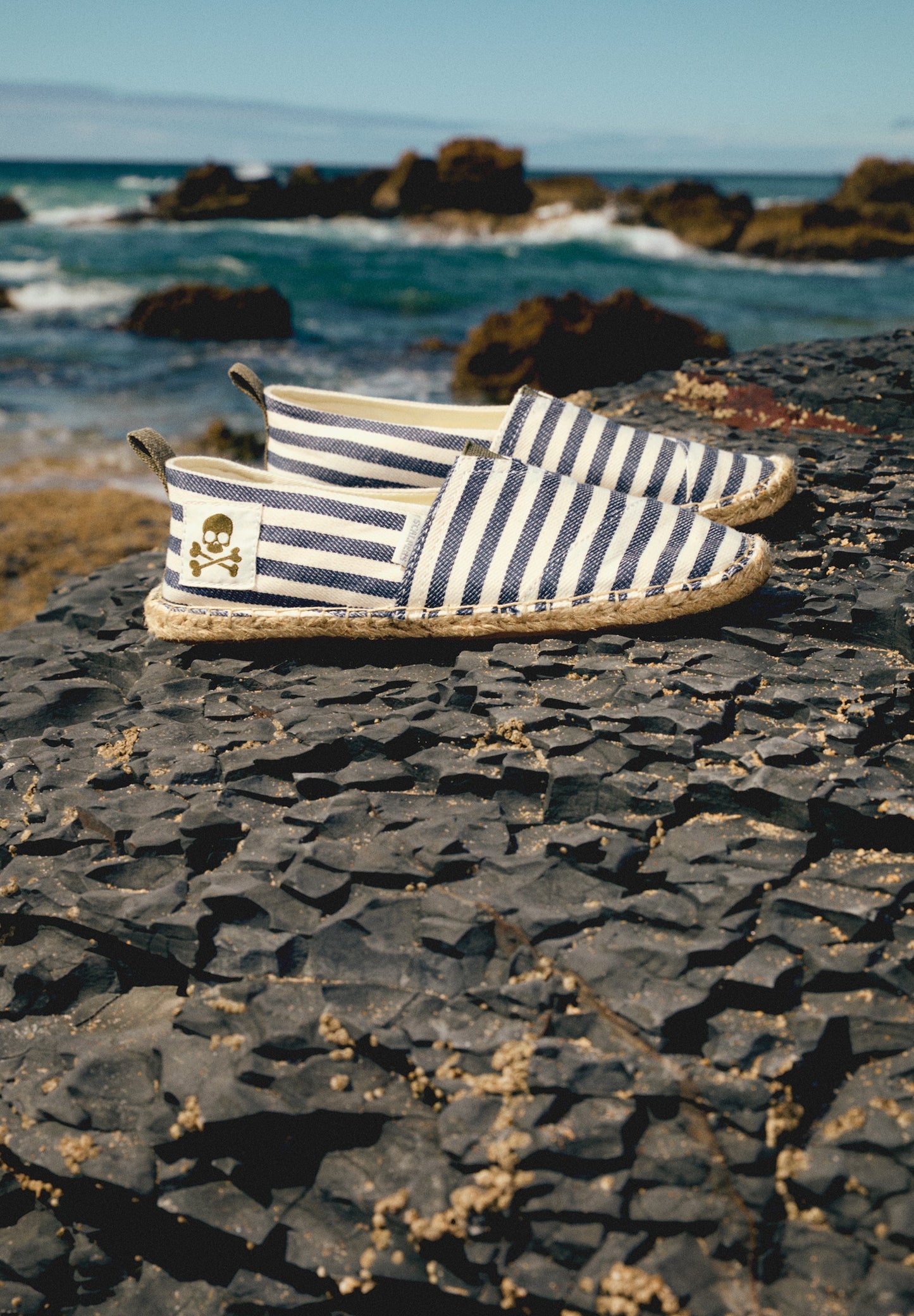 STRIPED ESPADRILLES WITH SKULL