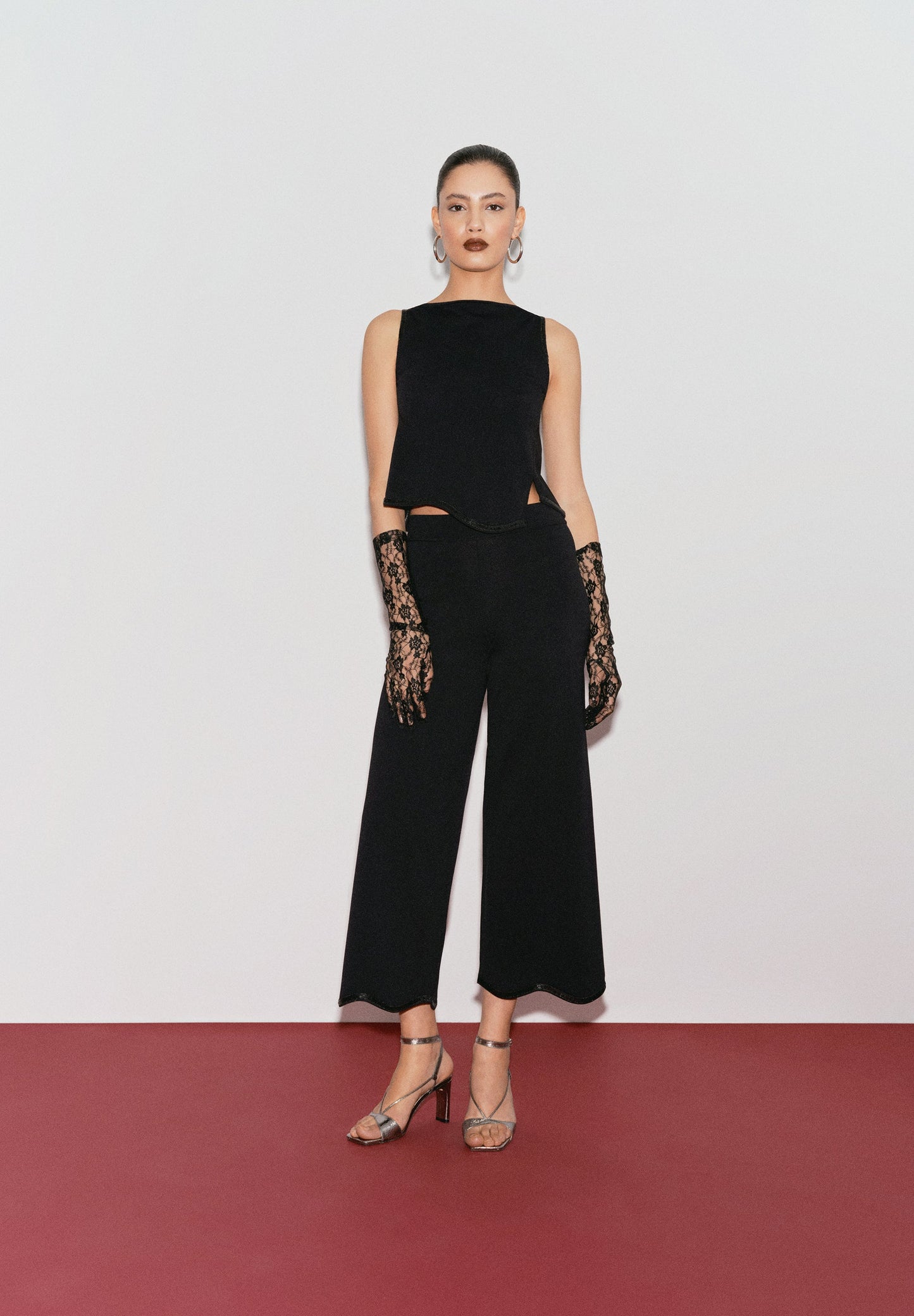 TROUSERS WITH SEQUIN DETAILS