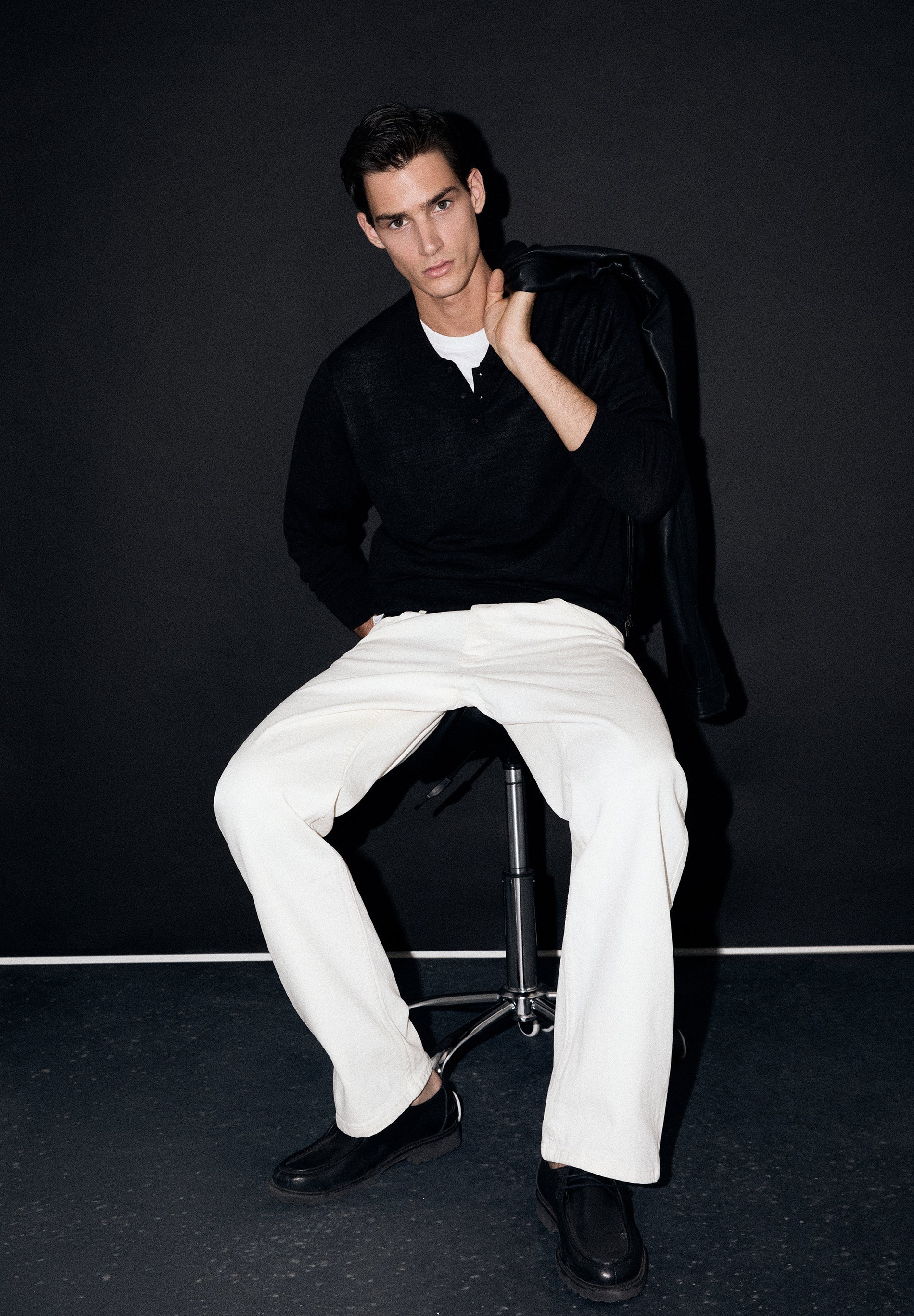 100% WOOL SWEATER