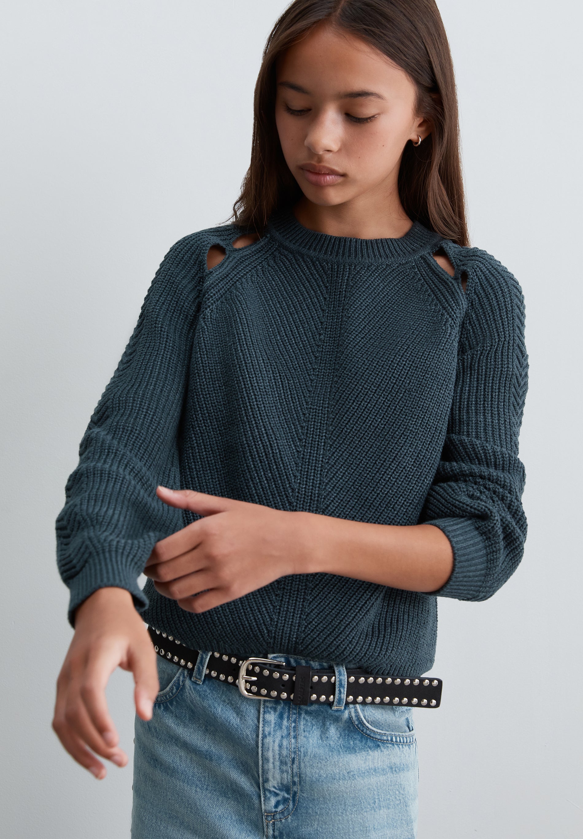 COMBINED KNIT SWEATER WITH CUT-OUTS