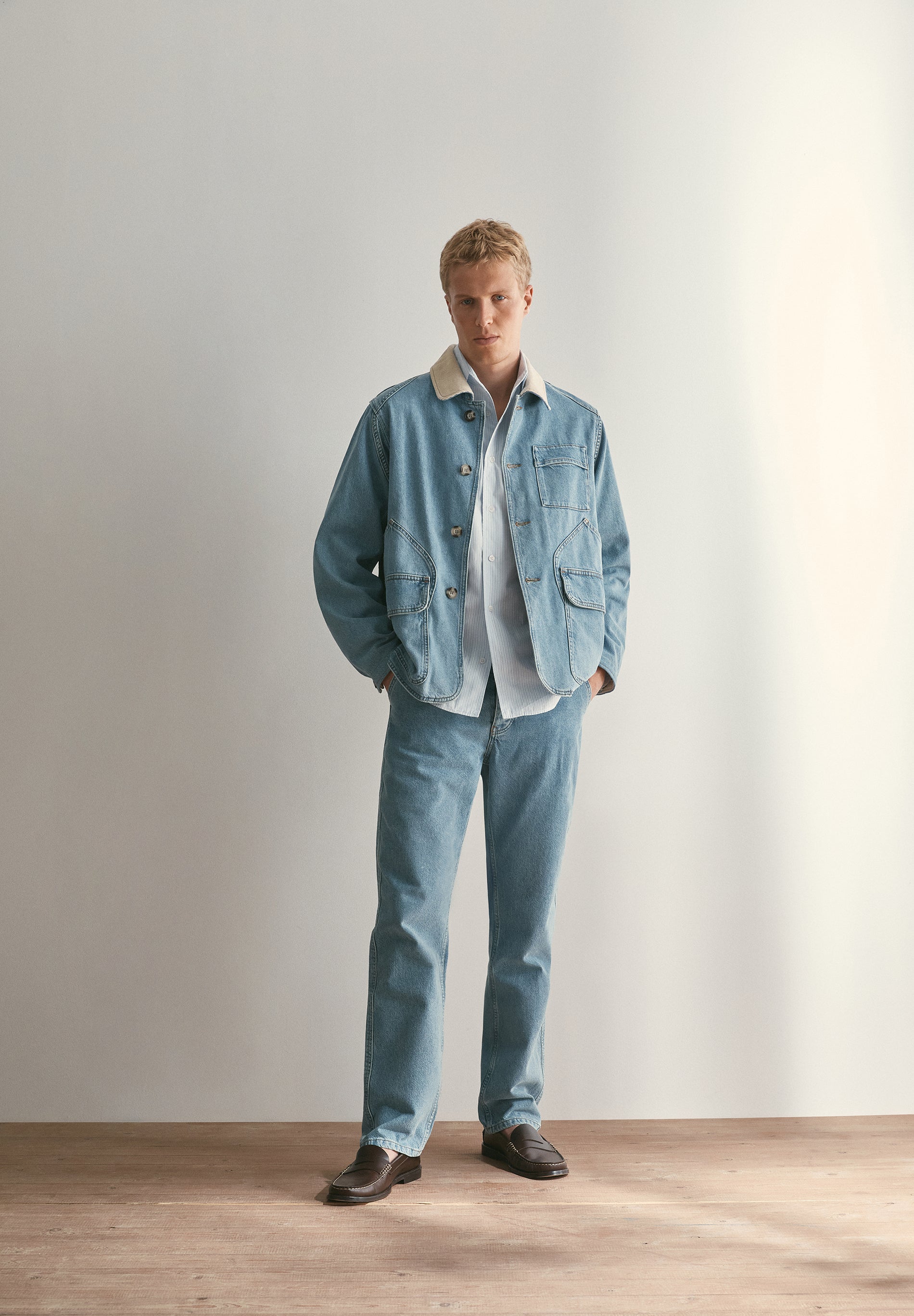 MULTI-POCKET DENIM JACKET