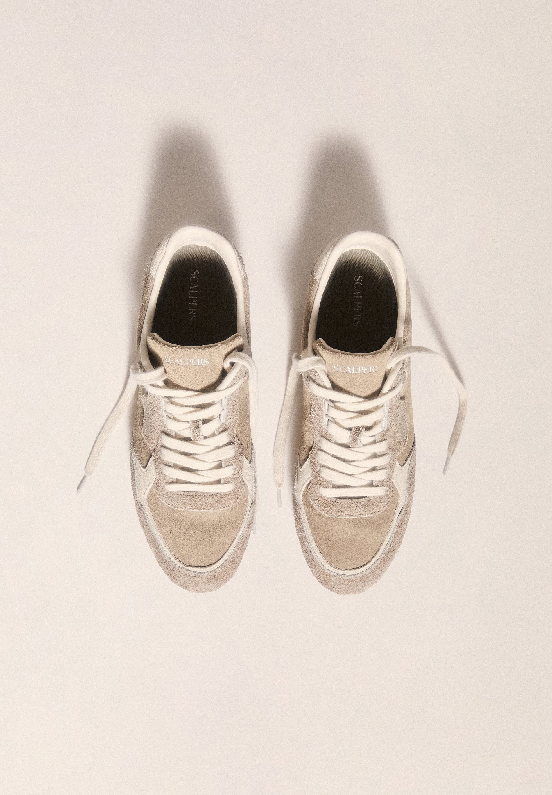 SCRIO FLAT SNEAKERS
