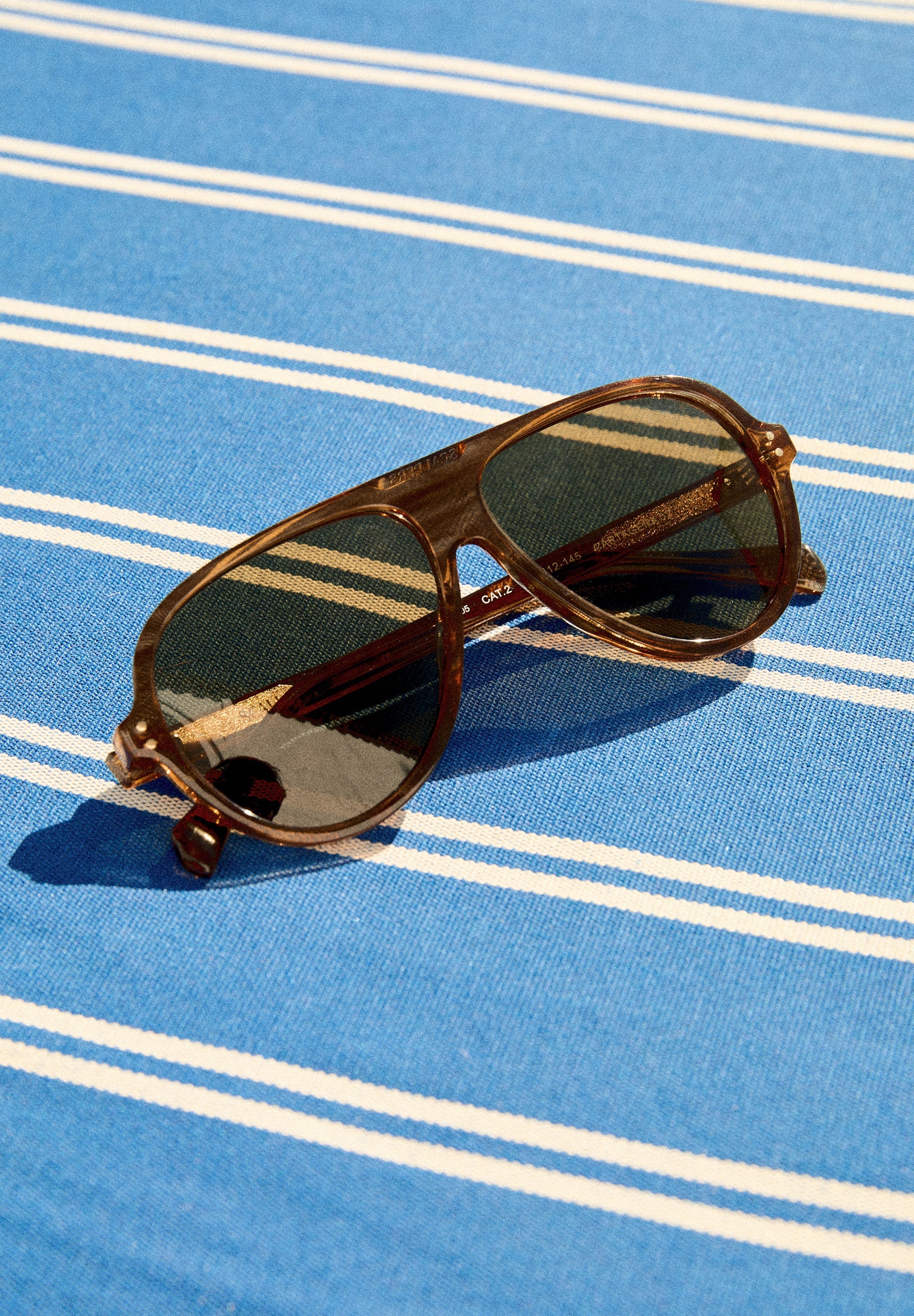 TORTOISESHELL AVIATOR SUNGLASSES